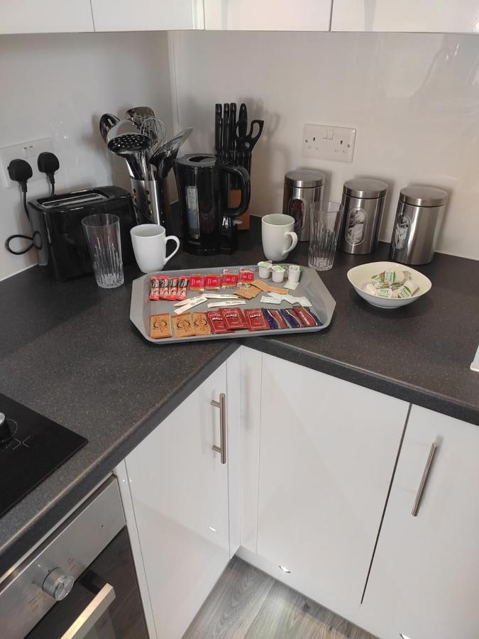 Top Quality Modern Southsea Garden Apartment Sleeps 4 People Portsmouth Eksteriør billede